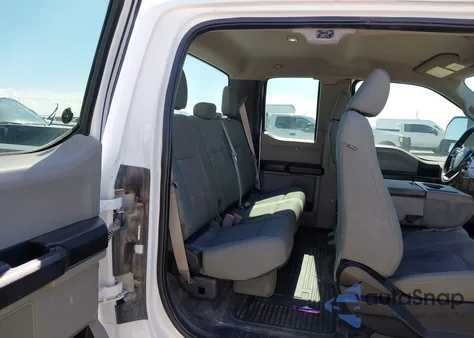 2017 Ford F-250 Xl z USA, uszkodzony, nr VIN 1FT7X2B67HEF18242